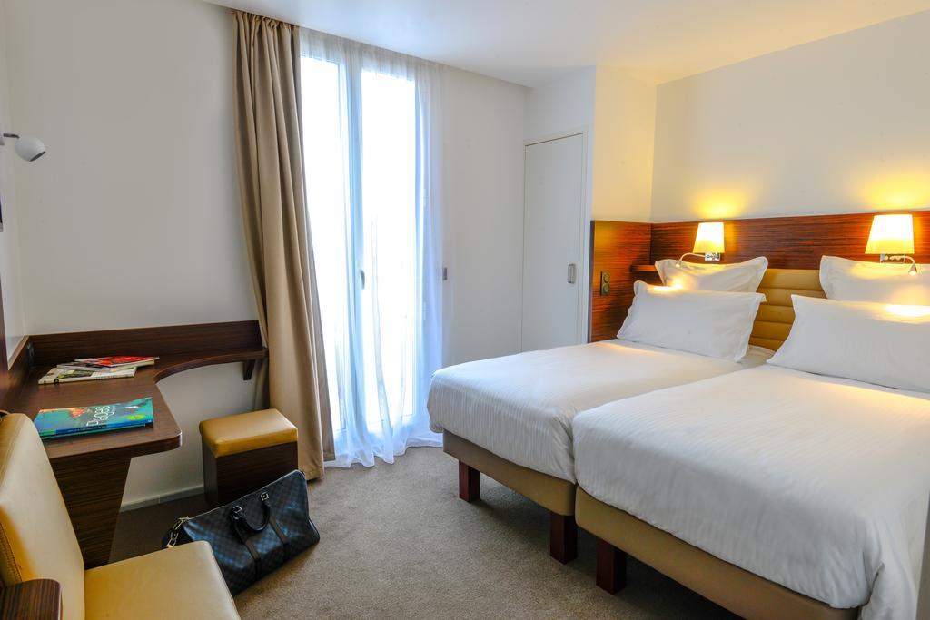 Twin Room with Balcony